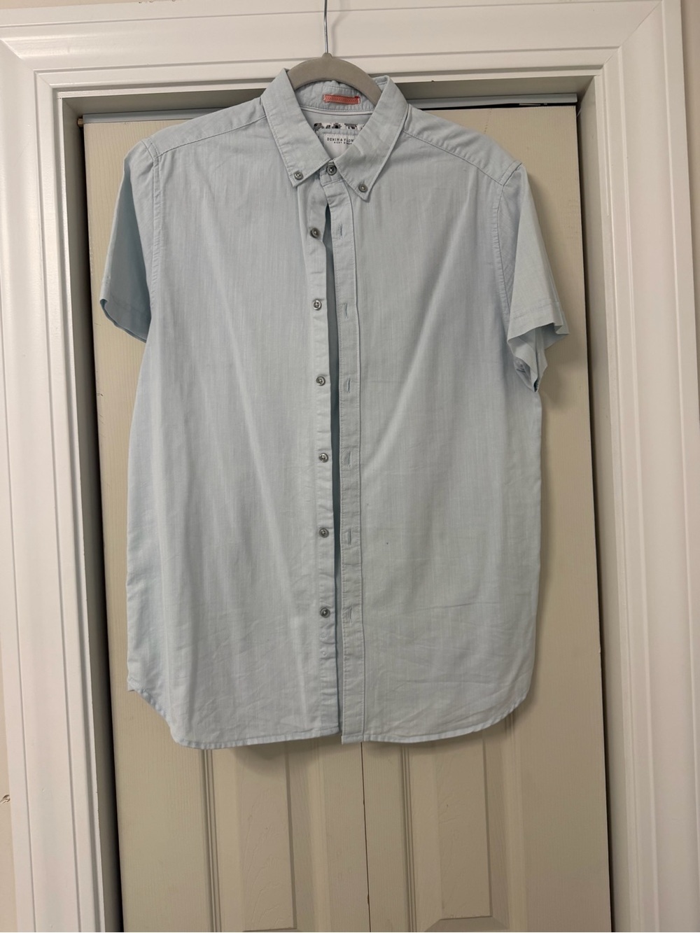 Denim & Flower Pale Blue Short-Sleeve Button-Down Shirt